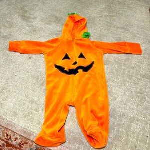 Koala Kids jack-o’-lantern onesie size 0 to 3 months